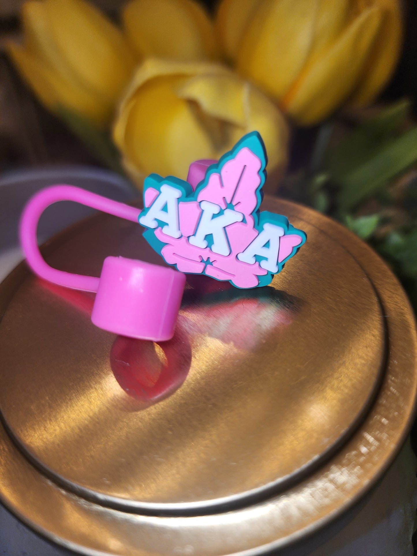 SIS-Ivy & Pink Straw Topper